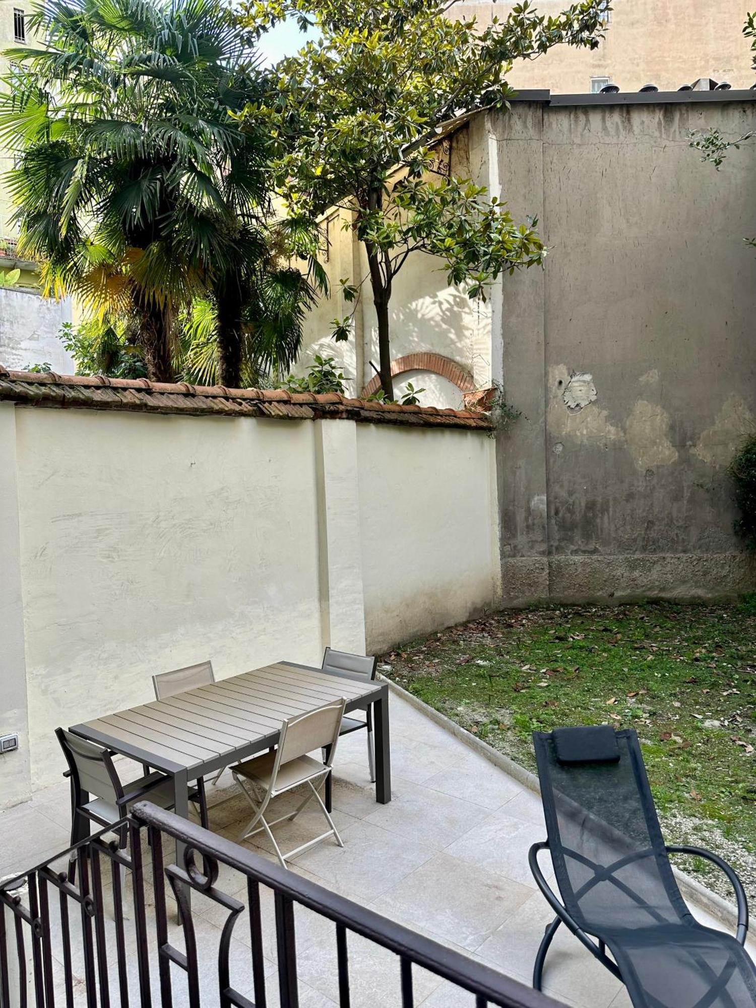Lr Deluxe Apartments - Porta Venezia - Bilocale Con Giardino Privato ミラノ エクステリア 写真